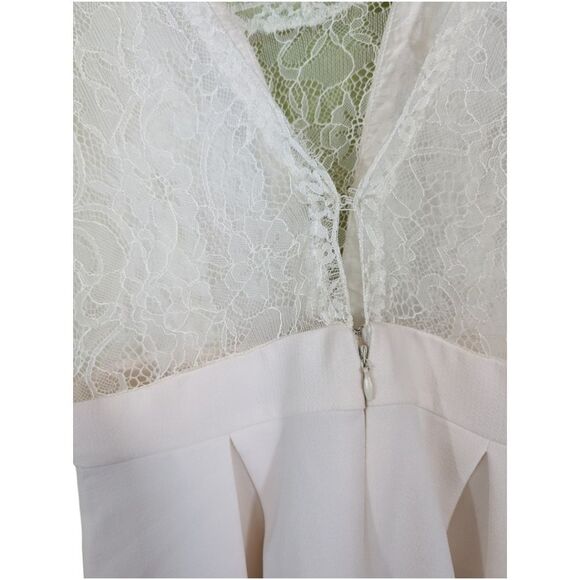 BCBG Generation dress white mini lace deep v sleeveless 6 - Picture 5 of 7